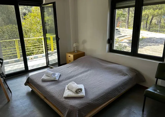 Christinas Pineforest Vourvourou